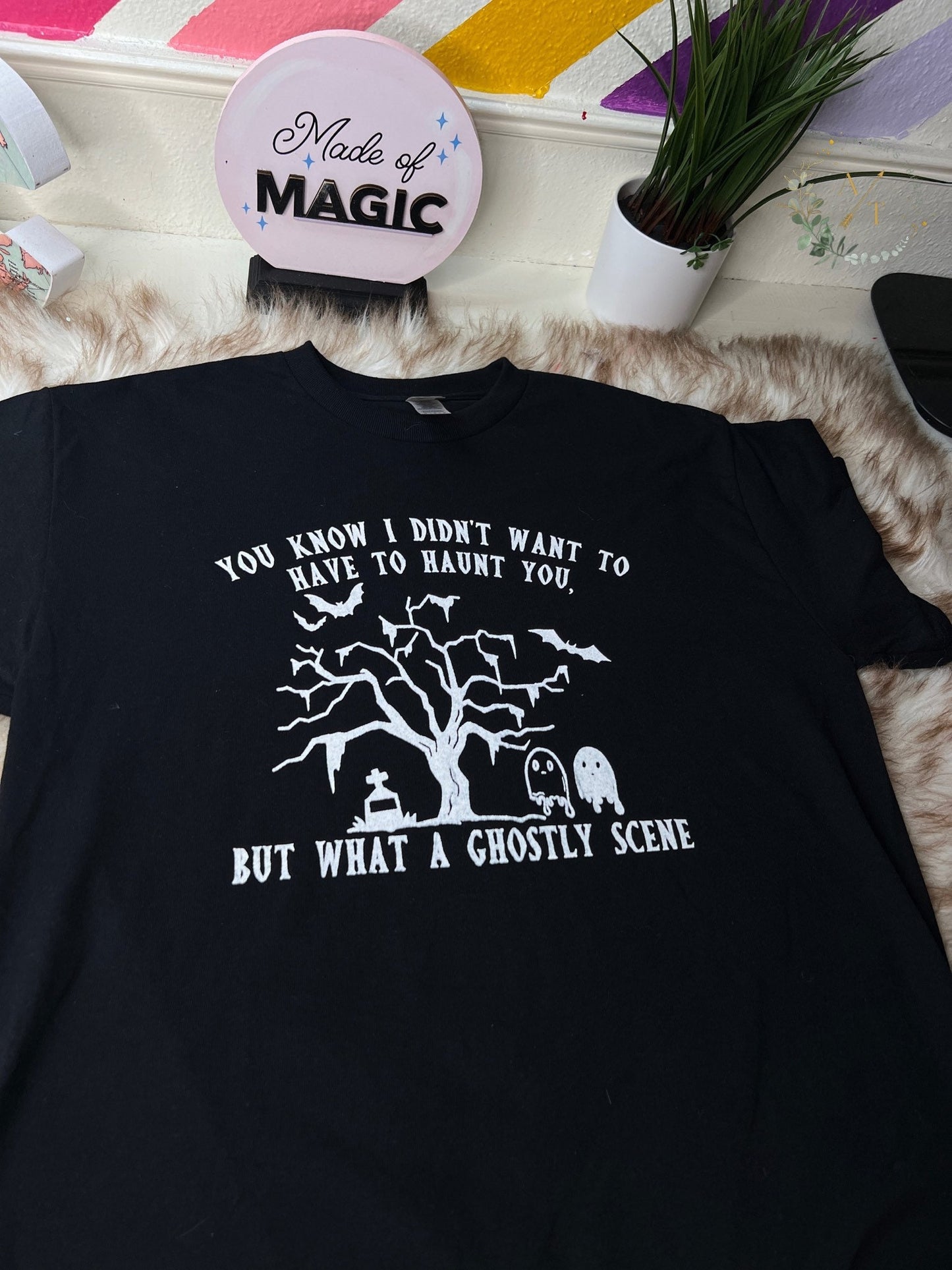 Ghostly Scene Top